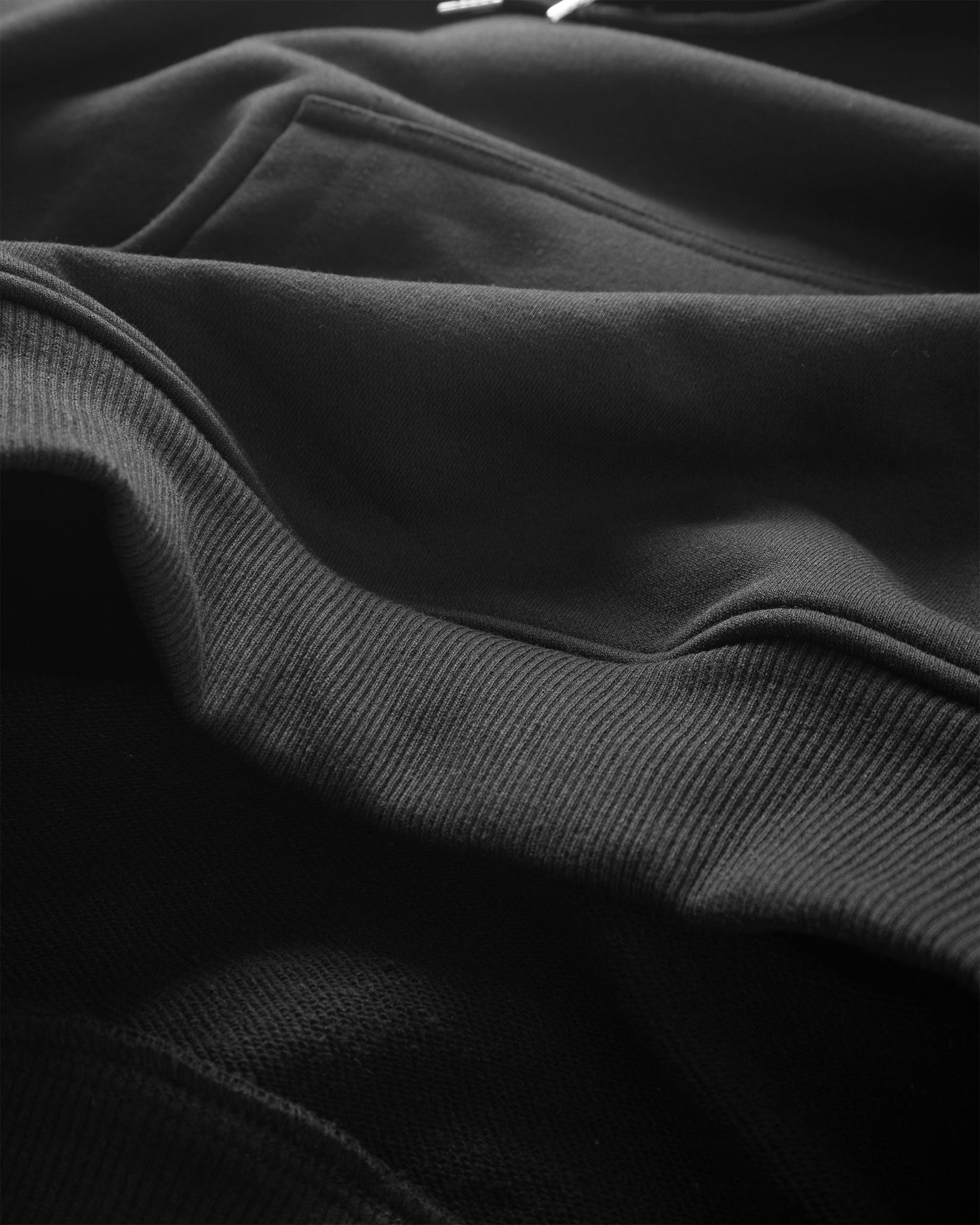 ATYS® NOIR SIGNATURE HOODIE